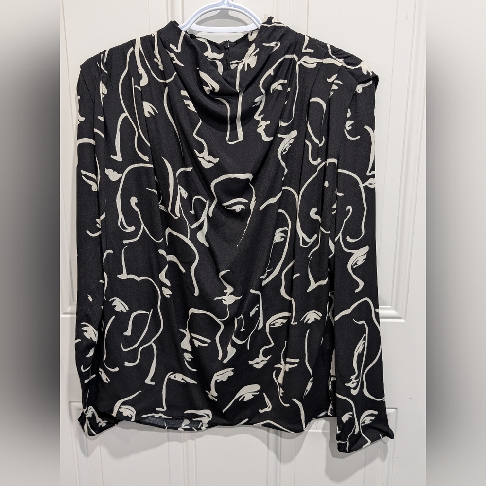 3/$20 Zara Black and White Abstract Blouse